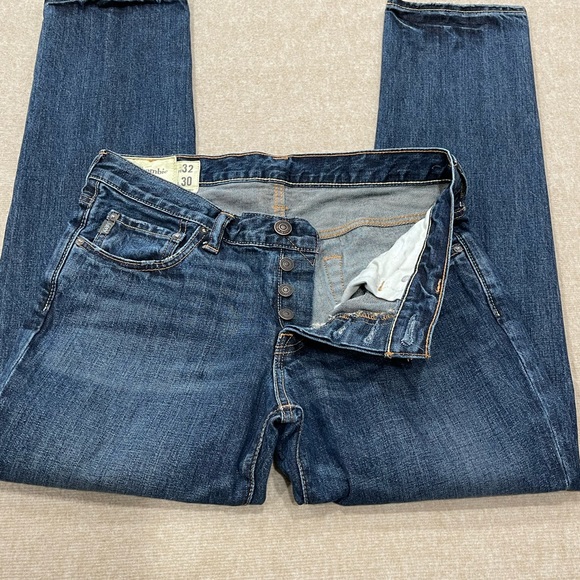 Abercrombie & Fitch Medium Wash Straight Leg Button Fly Denim Blue Jeans Men Boy - Picture 6 of 13